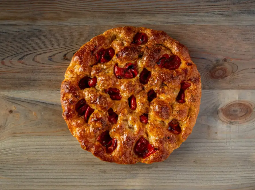 Focaccia de tomate y orégano