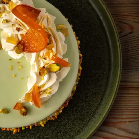 Tarta Bávara de Pistacho y Naranja